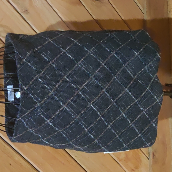 Old Navy Dresses & Skirts - Old navy preppy mini skirt